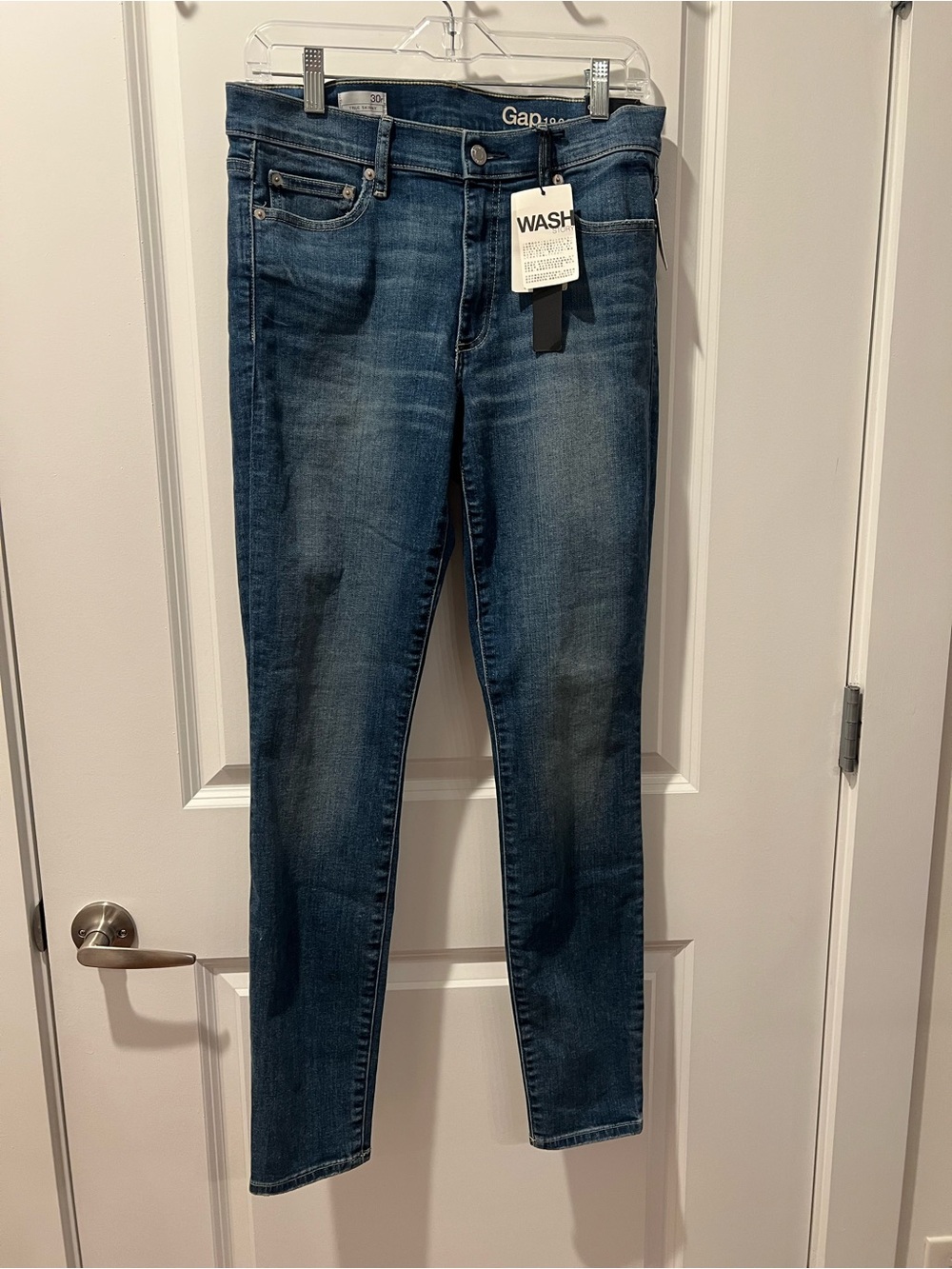 GAP Women's Skinny Jeans in Dark Blue Wash